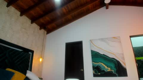 Snapshot of sofi_moreno chatting on 04-05-26, 11:18 Sofi online show from 04-05-26, 11:18
