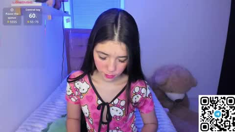 Snapshot of sofi_perezz chatting on 10-08-25, 11:02 sofi online show from 10-08-25, 11:02