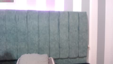 Snapshot of sofi_sweet09 chatting on 12-19-24, 08:02 Susy online show from 12-19-24, 08:02