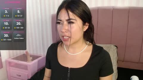 Snapshot of sofi_sweet09 chatting on 12-30-24, 06:53 Susy online show from 12-30-24, 06:53