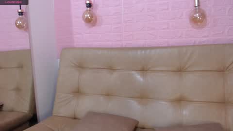 Snapshot of sofi_sweet09 chatting on 01-04-25, 07:02 Susy online show from 01-04-25, 07:02