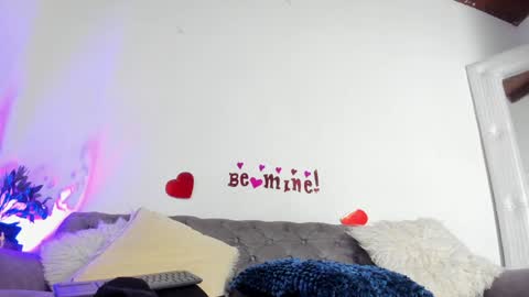 Sofia Vasquez online show from 02-04-25, 01:23