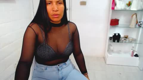 sofia vene  online show from 10-12-25, 12:04