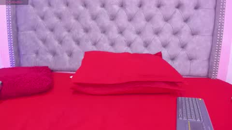 SOFIA online show from 11-12-25, 06:47