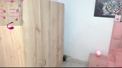 sofia online show from 01-24-25, 06:14