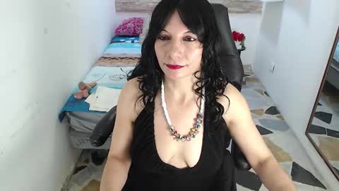 Snapshot of sofia_granny chatting on 10-04-25, 03:26 Sofia online show from 10-04-25, 03:26
