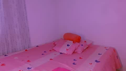 Sofia  online show from 10-07-25, 08:06