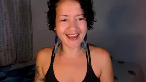 Sofia  online show from 11-13-25, 01:10