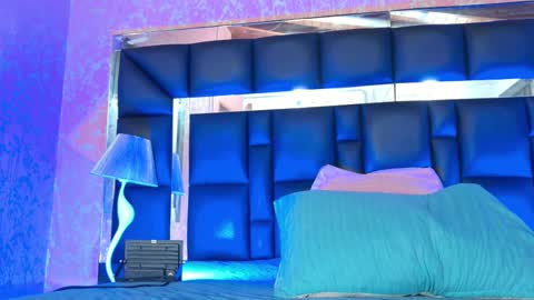 Sofia online show from 09-21-25, 03:08