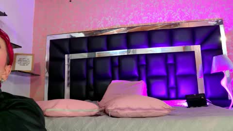 Sofia online show from 11-09-25, 03:05