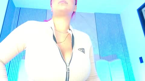 Sofia online show from 01-12-26, 03:01