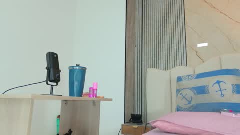 Snapshot of sofia_martinn chatting on 03-23-26, 02:59 Sofia online show from 03-23-26, 02:59