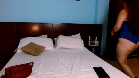 sofia_mooon online show from 09-17-25, 03:30