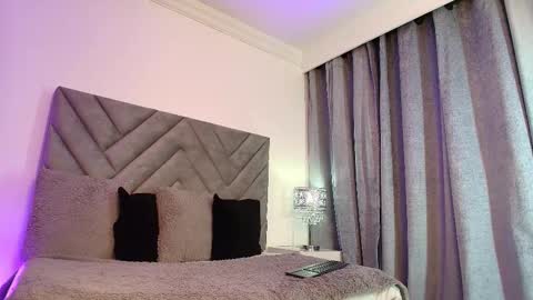 Snapshot of sofia_owens2 chatting on 10-11-25, 11:31 sofia_owens2 online show from 10-11-25, 11:31