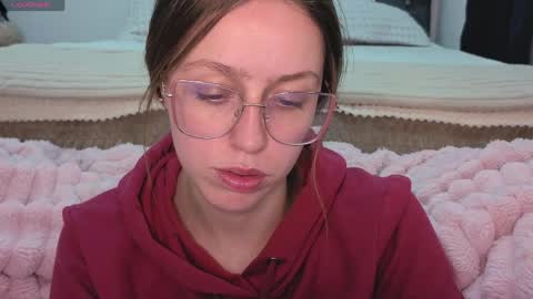 Snapshot of sofia_palacios_ chatting on 03-26-26, 03:56 online show from 03-26-26, 03:56