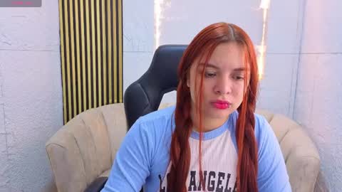 Snapshot of sofia_red_cn chatting on 06-18-26, 01:04 sofia_red_cn online show from 06-18-26, 01:04