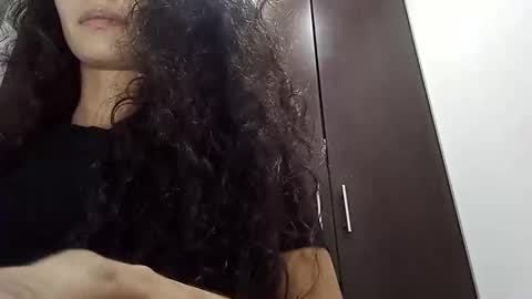 Snapshot of sofia_resiliente chatting on 11-07-25, 11:16 SOFIA online show from 11-07-25, 11:16