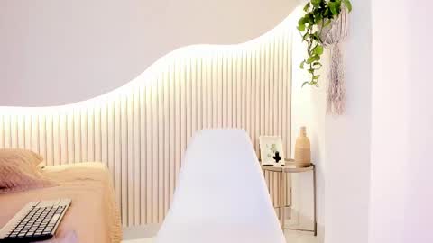 Snapshot of sofia_riveraa chatting on 03-12-26, 06:47 SOFIA online show from 03-12-26, 06:47