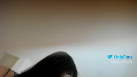 sofia_rivers_ online show from 11-19-25, 12:21