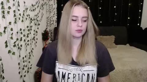 sofia_rosemary online show from 01-25-25, 12:05