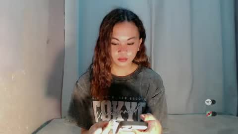sofia_sweetheart18 online show from 06-19-26, 09:40