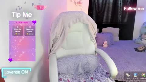 Sofia Thomson online show from 09-20-25, 11:22