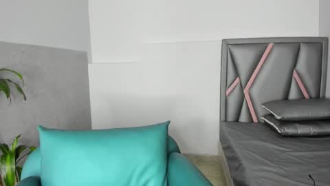 Snapshot of sofia_villareal chatting on 09-26-25, 11:58 Sofa online show from 09-26-25, 11:58