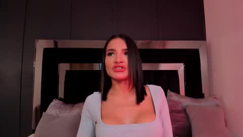 Sofia  online show from 10-15-25, 05:07