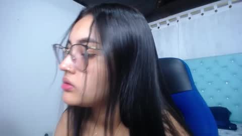 Snapshot of sofiaasexy19 chatting on 10-18-25, 12:28 Sofia online show from 10-18-25, 12:28