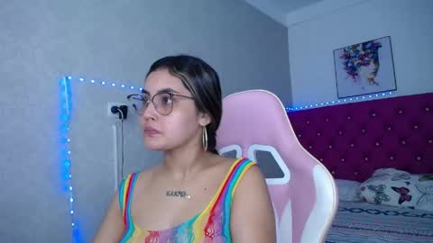 Sofia online show from 05-12-26, 01:08