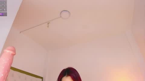 Sara online show from 05-12-26, 01:47