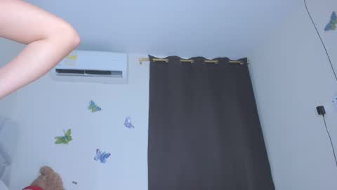 sofiacastillo01 online show from 03-05-26, 01:18