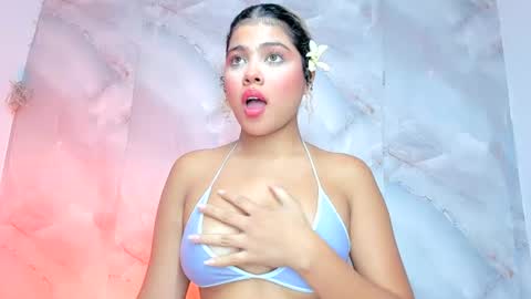 sofiacastillo01 online show from 06-09-26, 02:06