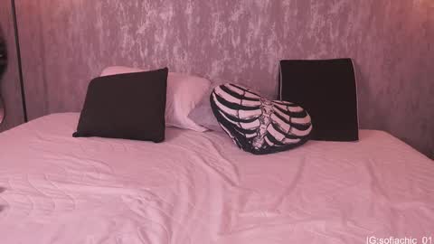 Sofia online show from 11-13-25, 01:32