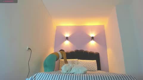 Snapshot of sofiaclaus_19 chatting on 11-03-25, 09:48 Sofia online show from 11-03-25, 09:48