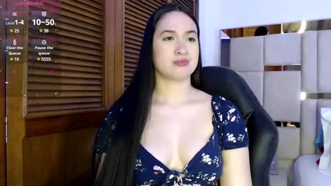 sofiaduque_26 online show from 02-19-25, 08:10