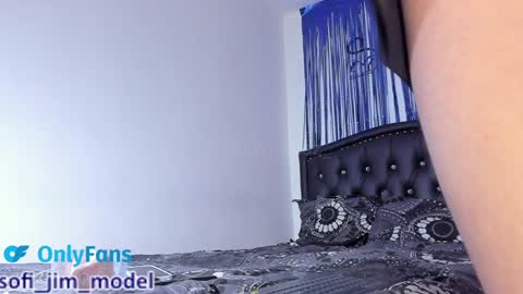 Sofia Jimenez online show from 12-17-24, 11:49