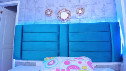 Snapshot of sofiamiiller chatting on 01-08-25, 10:59 Sofia Miller  online show from 01-08-25, 10:59