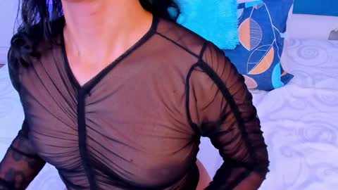 Snapshot of sofiamiiller chatting on 02-08-25, 09:35 Sofia Miller  online show from 02-08-25, 09:35