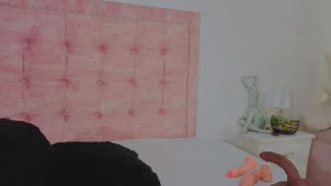 sofianixonn online show from 06-19-26, 01:04