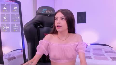 Sofia  Help me reach 5K followers  online show from 01-06-26, 06:11