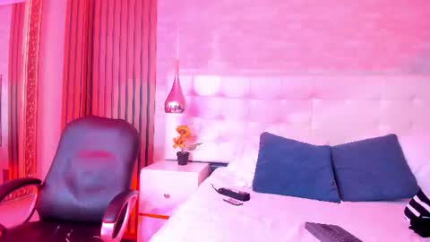 sofiathoompson online show from 06-21-26, 08:44
