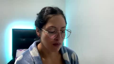 Snapshot of sofiawhite3 chatting on 02-15-26, 11:41 Sofi online show from 02-15-26, 11:41