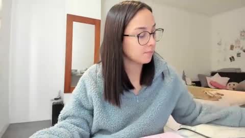 Sofia online show from 02-14-25, 07:44