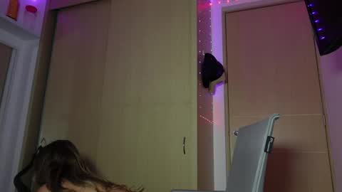 Sofi online show from 09-11-25, 02:33