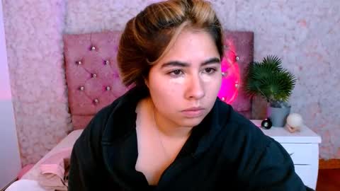 Snapshot of sofiazaf447769 chatting on 03-16-26, 12:20 SOFIA online show from 03-16-26, 12:20