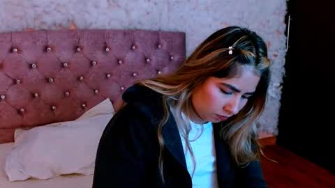 Snapshot of sofiazaf447769 chatting on 03-20-26, 01:16 SOFIA online show from 03-20-26, 01:16