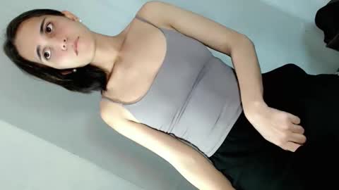 Snapshot of sofie_dolly chatting on 03-10-26, 05:29 Sofie online show from 03-10-26, 05:29