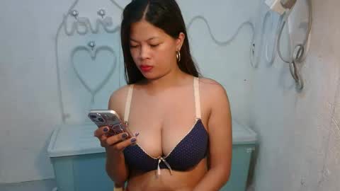 sofie_loorexx online show from 05-08-26, 12:21