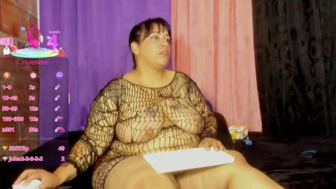 Vicky  online show from 10-17-25, 01:03